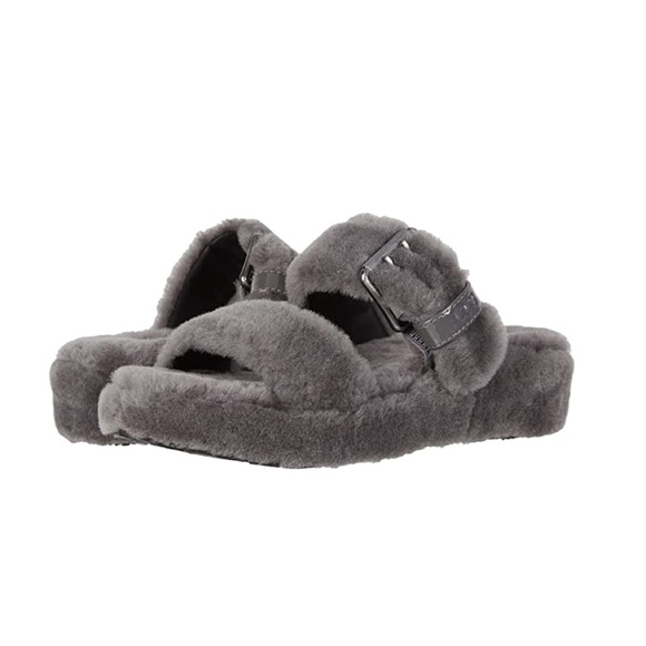 UGG Fuzz Yeah Slides in Charcoal - Picture 1 of 5